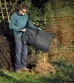 Black & Decker BLACK+DECKER GW3030-QS Bladblazer - 3000W - 50L Opvangbak - 16:1 Volumereductie 21 Black & Decker BLACK+DECKER GW3030-QS Bladblazer - 3000W - 50L Opvangbak - 16:1 Volumereductie -Tuingereedschaps Winkel 1070x1200