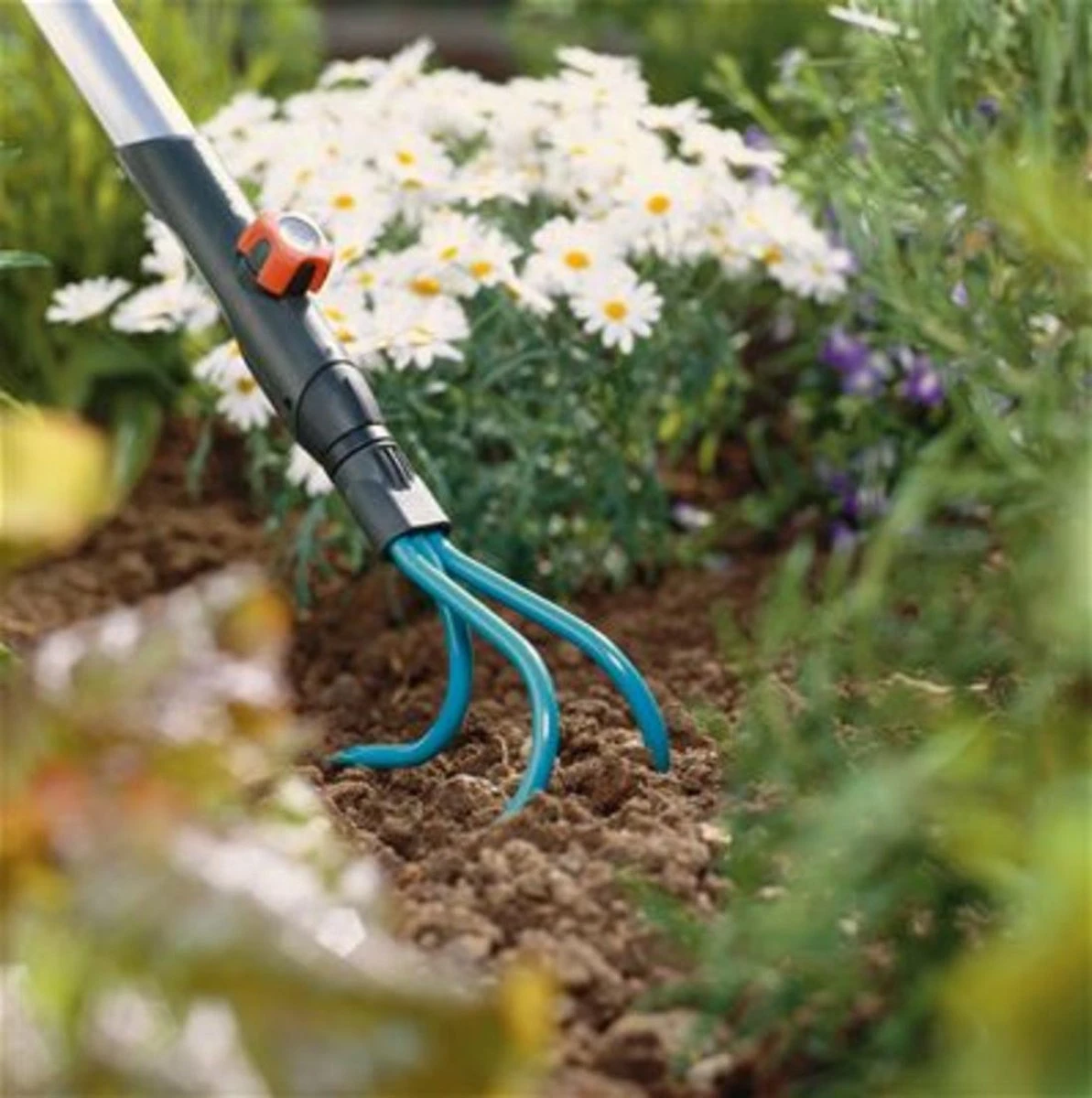 GARDENA Combisysteem Krabber Cultivatior - Werkbreedte 9 Cm - Aanbevolen Steellengte 130 Cm 13 GARDENA Combisysteem Krabber Cultivatior - Werkbreedte 9 Cm - Aanbevolen Steellengte 130 Cm - Afbeelding 11