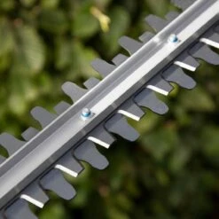 GARDENA - EasyCut 420/45 - Heggenschaar (gemotoriseerd) - Meslengte 45cm - Tandmes Opening 18mm 12 GARDENA - EasyCut 420/45 - Heggenschaar (gemotoriseerd) - Meslengte 45cm - Tandmes Opening 18mm -Tuingereedschaps Winkel 1200x1200 246