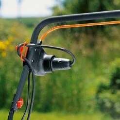 GARDENA EVC 1000 Verticuteermachine - Werkbreedte 30 Cm - Werkgebied 600m2 -Tuingereedschaps Winkel 1200x1200 343