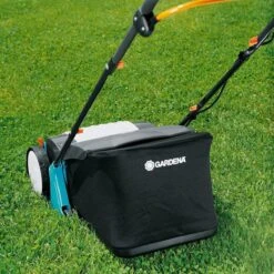 GARDENA EVC 1000 Verticuteermachine - Werkbreedte 30 Cm - Werkgebied 600m2 -Tuingereedschaps Winkel 1200x1200 348