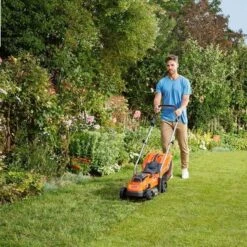 Black & Decker BLACK+DECKER BCMW3318N-XJ Grasmaaier - 18V - 33cm - Excl. Accu & Lader -Tuingereedschaps Winkel 1200x1200 392