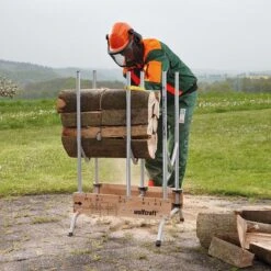Wolfcraft - Professionele Zaagbok - Voor Kettingzaag - Hout - Opbouwbare, Stabiele Zaagbok Voor Brandhout - 5121000 - 10 JAAR GARANTIE 21 Wolfcraft - Professionele Zaagbok - Voor Kettingzaag - Hout - Opbouwbare, Stabiele Zaagbok Voor Brandhout - 5121000 - 10 JAAR GARANTIE -Tuingereedschaps Winkel 1200x1200 736