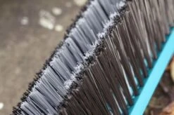 GARDENA Combi System Straatbezem - Aanbevolen Steellengte 130-150 Cm -Tuingereedschaps Winkel 1200x798 16