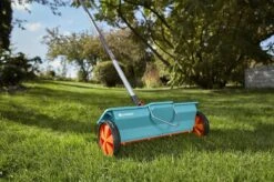 GARDENA Combisysteem Strooiwagen - 40 Cm Strooibreedte - Inhoud 3 Liter - Geschikt Voor 100m² 14 GARDENA Combisysteem Strooiwagen - 40 Cm Strooibreedte - Inhoud 3 Liter - Geschikt Voor 100m² -Tuingereedschaps Winkel 1200x799 153