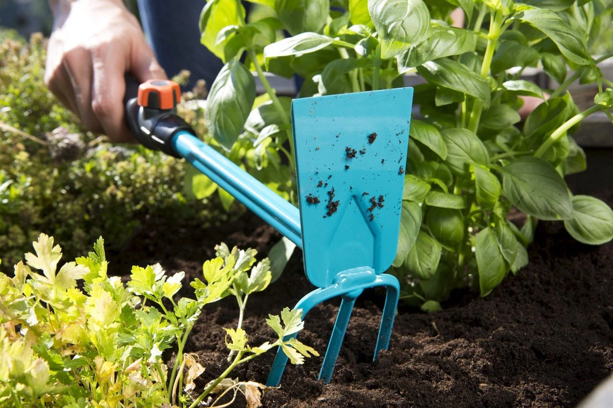 GARDENA Combisystem Tuinhak - Werkbreedte 6,5cm - 25 Jaar Garantie 11 GARDENA Combisystem Tuinhak - Werkbreedte 6,5cm - 25 Jaar Garantie - Afbeelding 9