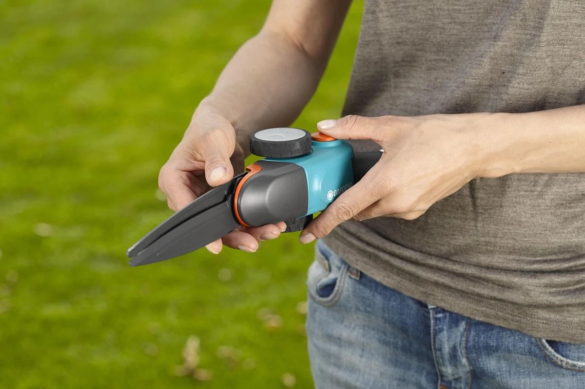 GARDENA Comfort Grasschaar - Op Steel 9 GARDENA Comfort Grasschaar - Op Steel - Afbeelding 7