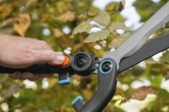 GARDENA - 2 In 1 EnergyCut Heggenschaar - 2.5x Meer Kracht - Totale Lengte 60 Cm -Tuingereedschaps Winkel 1200x799 93