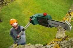 Bosch UniversalHedgePole 18 Heggenschaar Op Steel - Met 18 V Accu En Lader -Tuingereedschaps Winkel 1200x800 142