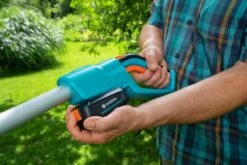 GARDENA - Telescopische Heggenschaar (Zonder Accu) - THS 42/18V P4A - Meslengte 42cm - Tandmes Opening 16mm 18 GARDENA - Telescopische Heggenschaar (Zonder Accu) - THS 42/18V P4A - Meslengte 42cm - Tandmes Opening 16mm -Tuingereedschaps Winkel 1200x800 193