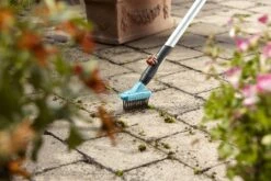 GARDENA Combisysteem Voegenborstel M Metaal - Aanbevolen Steellengte 130 /150 Cm 32 GARDENA Combisysteem Voegenborstel M Metaal - Aanbevolen Steellengte 130 /150 Cm -Tuingereedschaps Winkel 1200x800 328