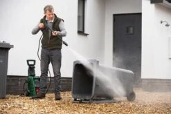 Bosch Universal Aquatak 135 Hogedrukreiniger - Op Snoer - 1900 W - 135 Bar 32 Bosch Universal Aquatak 135 Hogedrukreiniger - Op Snoer - 1900 W - 135 Bar -Tuingereedschaps Winkel 1200x800 73