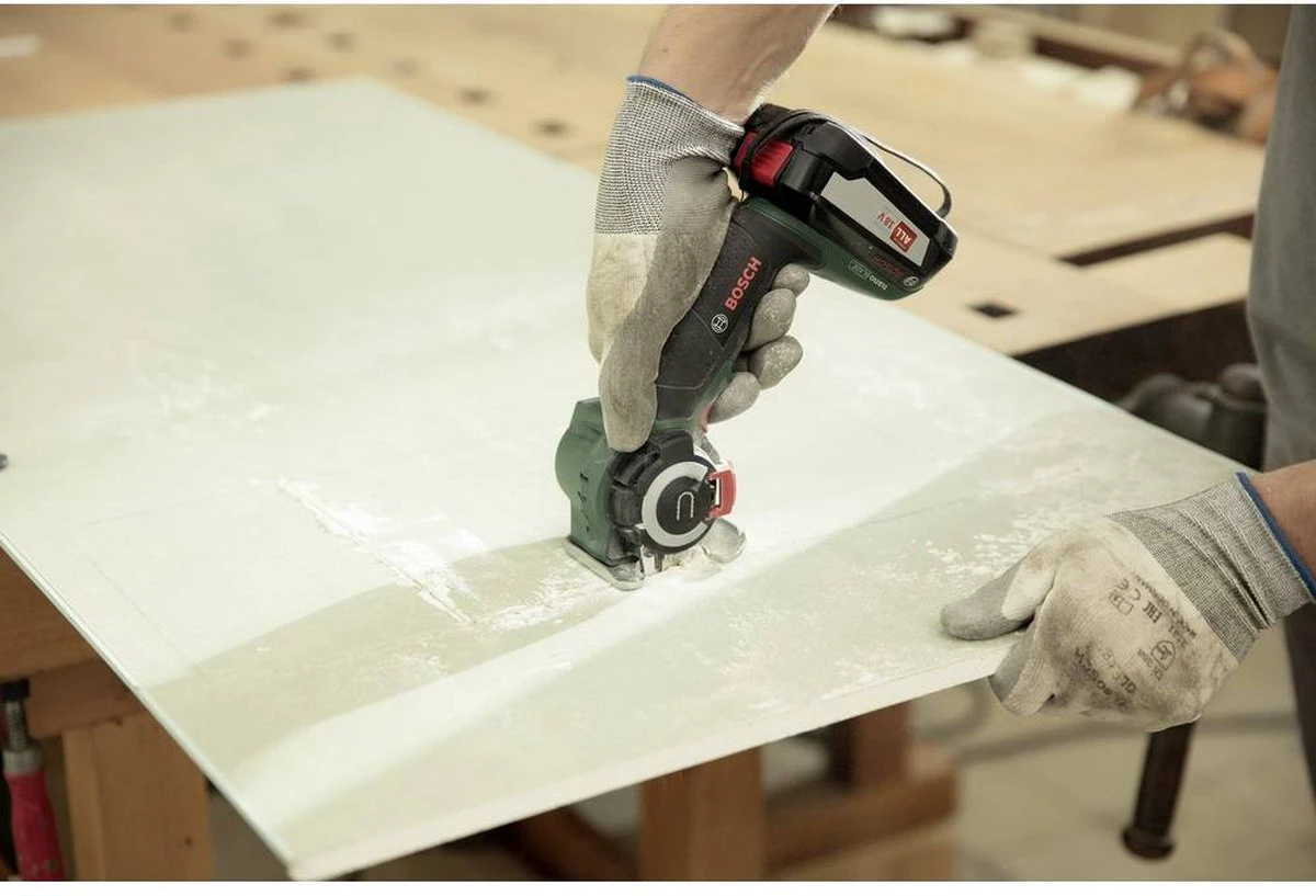 Bosch Advancedcut 18 Minikettingzaag - Zonder 18 V Accu En Lader 5 Bosch Advancedcut 18 Minikettingzaag - Zonder 18 V Accu En Lader - Afbeelding 3