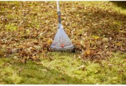 GARDENA Combisysteem Bladhark Hark - Werkbreedte Verstelbaar 30/50 Cm - Aanbevolen Steellengte 130 Cm -Tuingereedschaps Winkel 1200x823 5