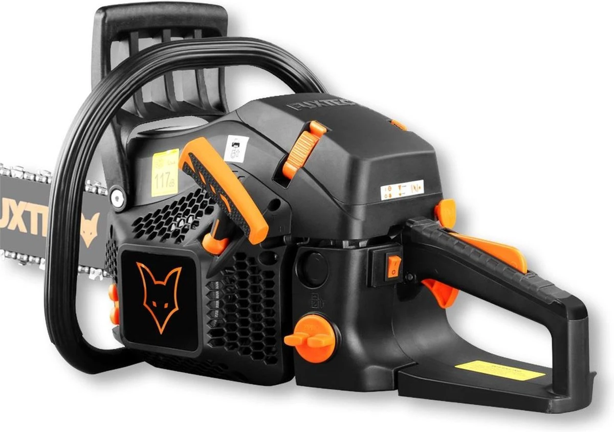 FUXTEC Kettingzaag Benzine - 61,5cc 2-takt - 51cm / 20 Inch Zwaardlengte - Incl. Zaagblad & Ketting - FX-KS262 - Black Edition 4 FUXTEC Kettingzaag Benzine - 61,5cc 2-takt - 51cm / 20 Inch Zwaardlengte - Incl. Zaagblad & Ketting - FX-KS262 - Black Edition - Afbeelding 2