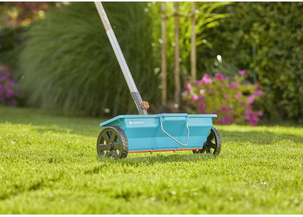 GARDENA Combisysteem Strooiwagen - 40 Cm Strooibreedte - Inhoud 3 Liter - Geschikt Voor 100m² 8 GARDENA Combisysteem Strooiwagen - 40 Cm Strooibreedte - Inhoud 3 Liter - Geschikt Voor 100m² - Afbeelding 6