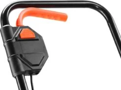 FUXTEC Grasmaaier Accu 40V (2x 20V) - Set Met Batterij (2x 2Ah) En Lader (2.4A Dubbellader) 21 FUXTEC Grasmaaier Accu 40V (2x 20V) - Set Met Batterij (2x 2Ah) En Lader (2.4A Dubbellader) -Tuingereedschaps Winkel 1200x888 2