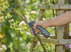 GARDENA AssistCut Snoeischaar- Ø 25mm 25 GARDENA AssistCut Snoeischaar- Ø 25mm -Tuingereedschaps Winkel 1200x896