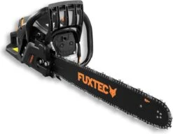 FUXTEC Kettingzaag Benzine - 61,5cc 2-takt - 51cm / 20 Inch Zwaardlengte - Incl. Zaagblad & Ketting - FX-KS262 - Black Edition 11 FUXTEC Kettingzaag Benzine - 61,5cc 2-takt - 51cm / 20 Inch Zwaardlengte - Incl. Zaagblad & Ketting - FX-KS262 - Black Edition -Tuingereedschaps Winkel 1200x934 1
