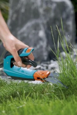 GARDENA - Comfort Plus - Draaibaar - Grasschaar - 120 Mm Maaibreedte 16 GARDENA - Comfort Plus - Draaibaar - Grasschaar - 120 Mm Maaibreedte -Tuingereedschaps Winkel 799x1200 41