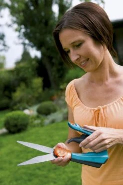 GARDENA - Comfort Plus - Draaibaar - Grasschaar - 120 Mm Maaibreedte 17 GARDENA - Comfort Plus - Draaibaar - Grasschaar - 120 Mm Maaibreedte -Tuingereedschaps Winkel 799x1200 42