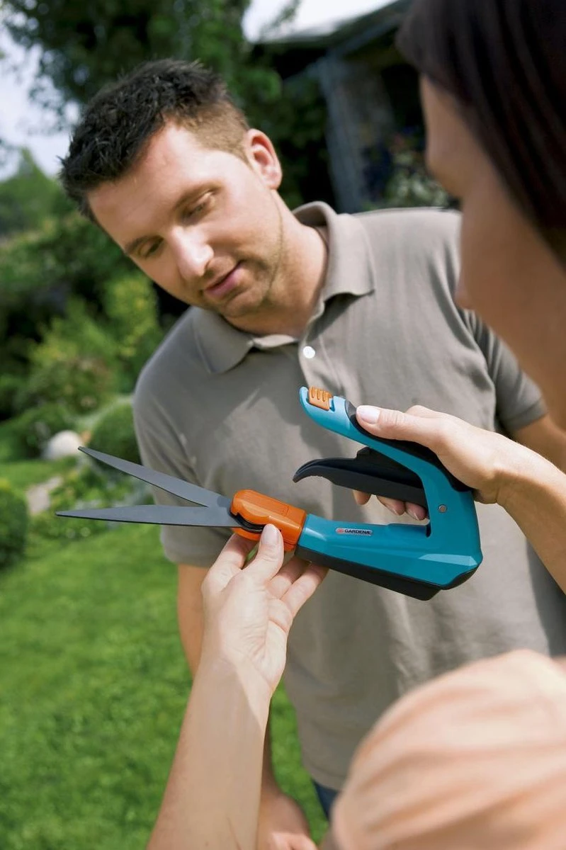 GARDENA - Comfort Plus - Draaibaar - Grasschaar - 120 Mm Maaibreedte 10 GARDENA - Comfort Plus - Draaibaar - Grasschaar - 120 Mm Maaibreedte - Afbeelding 8