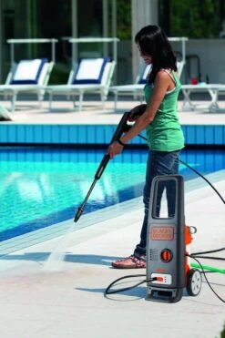 Black & Decker BLACK+DECKER Hogedrukreiniger BXPW1600PE - 1600 Watt - 125 Bar - 420 L/u - Verrijdbaar -Tuingereedschaps Winkel 799x1200 6