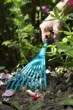 GARDENA Combisystem Bladharkje - Werkbreedte 12 Cm - 25 Jaar Garantie -Tuingereedschaps Winkel 800x1200 48