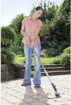 GARDENA Combisysteem Voegenborstel M Metaal - Aanbevolen Steellengte 130 /150 Cm 33 GARDENA Combisysteem Voegenborstel M Metaal - Aanbevolen Steellengte 130 /150 Cm -Tuingereedschaps Winkel 813x1200 4