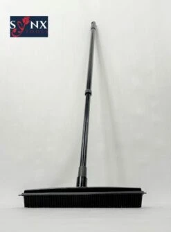 Synx Tools Zachte Bezem Rubberen Zwart 30cm Vloertrekker Binnen Bezem - Pet Hair Remover Bezems - Huisdierhaar Verwijderaar En Kappersbezem Met Steel - Vloertrekkers Met Bezemsteel - Vloertrekker Badkamer - 60/120 Cm Steel -Tuingereedschaps Winkel 885x1200